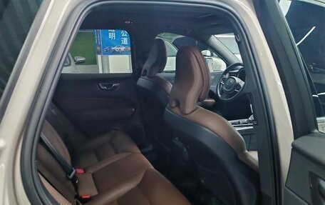 Volvo XC60 II, 2024 год, 4 200 000 рублей, 16 фотография