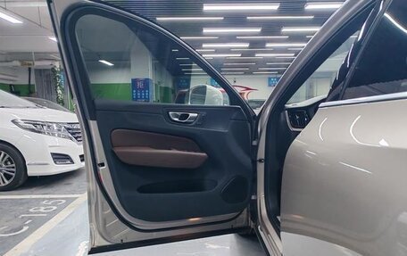 Volvo XC60 II, 2024 год, 4 200 000 рублей, 17 фотография