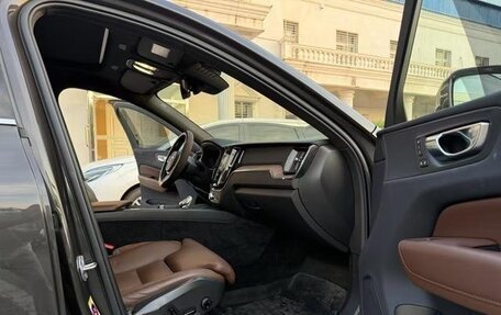 Volvo XC60 II, 2023 год, 4 000 000 рублей, 9 фотография