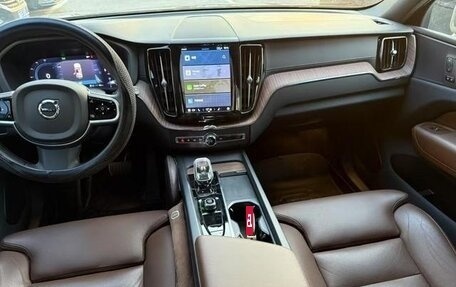 Volvo XC60 II, 2023 год, 4 000 000 рублей, 13 фотография