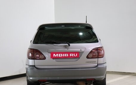 Toyota Harrier, 2000 год, 750 000 рублей, 6 фотография
