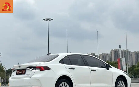 Toyota Corolla, 2021 год, 1 060 000 рублей, 4 фотография