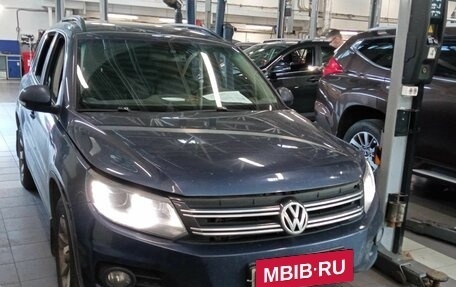Volkswagen Tiguan I, 2012 год, 980 000 рублей, 2 фотография