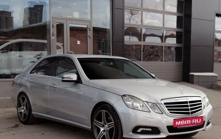 Mercedes-Benz E-Класс, 2009 год, 1 840 000 рублей, 3 фотография