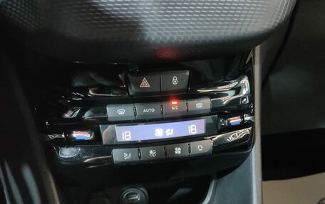 Peugeot 2008 II, 2014 год, 650 000 рублей, 15 фотография