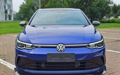 Volkswagen Golf VIII, 2021 год, 1 880 000 рублей, 2 фотография