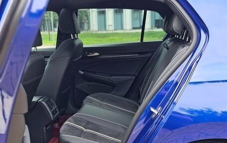 Volkswagen Golf VIII, 2021 год, 1 880 000 рублей, 16 фотография