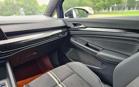 Volkswagen Golf VIII, 2021 год, 1 880 000 рублей, 27 фотография