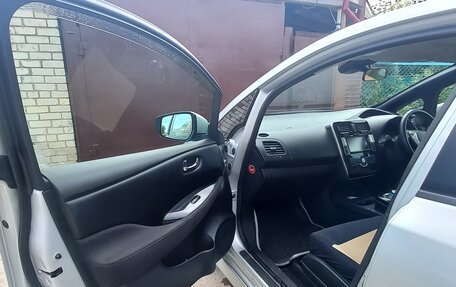 Nissan Leaf I, 2016 год, 650 000 рублей, 7 фотография