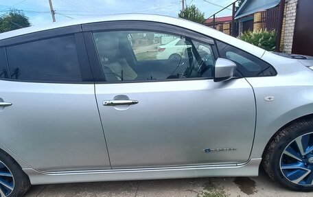 Nissan Leaf I, 2016 год, 650 000 рублей, 4 фотография
