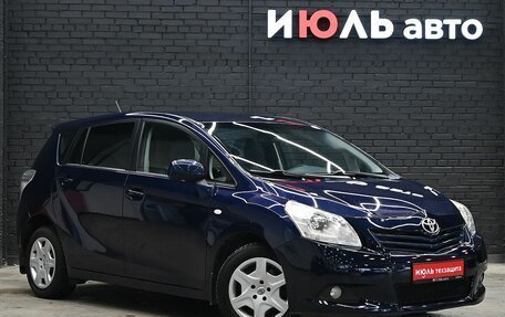 Toyota Verso I, 2011 год, 1 080 000 рублей, 3 фотография