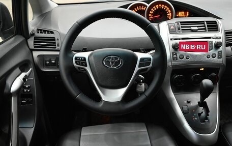 Toyota Verso I, 2011 год, 1 080 000 рублей, 13 фотография