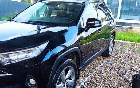 Toyota RAV4, 2019 год, 2 999 950 рублей, 7 фотография