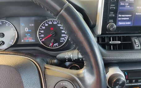 Toyota RAV4, 2019 год, 2 999 950 рублей, 17 фотография