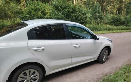 KIA Rio IV, 2018 год, 1 410 000 рублей, 19 фотография