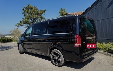 Mercedes-Benz V-Класс, 2014 год, 4 100 000 рублей, 4 фотография