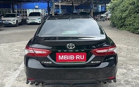 Toyota Camry, 2021 год, 1 830 000 рублей, 4 фотография