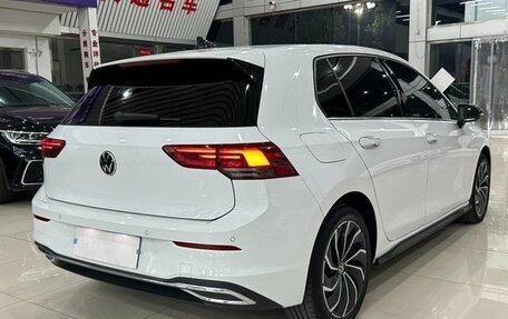 Volkswagen Golf VIII, 2021 год, 1 630 000 рублей, 5 фотография