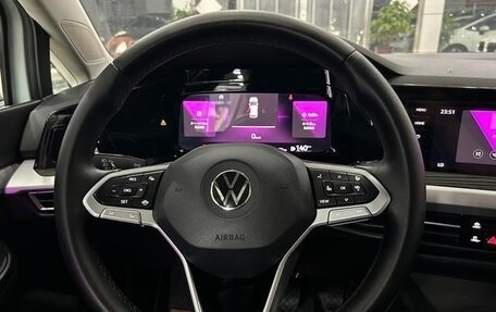 Volkswagen Golf VIII, 2021 год, 1 630 000 рублей, 10 фотография