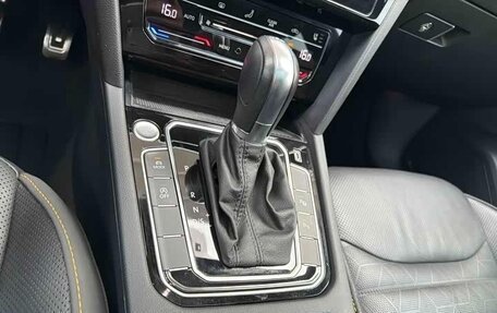 Volkswagen Passat CC, 2022 год, 2 370 000 рублей, 27 фотография