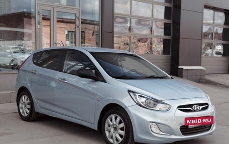 Hyundai Solaris II рестайлинг, 2012 год, 880 000 рублей, 3 фотография