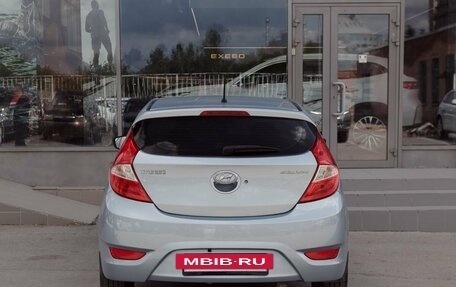 Hyundai Solaris II рестайлинг, 2012 год, 880 000 рублей, 6 фотография