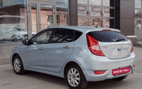 Hyundai Solaris II рестайлинг, 2012 год, 880 000 рублей, 7 фотография