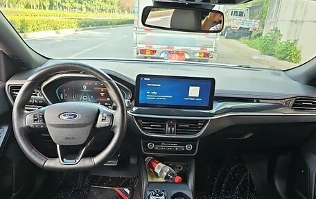 Ford Focus IV, 2022 год, 1 430 000 рублей, 3 фотография