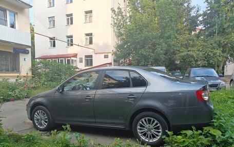 Volkswagen Jetta VI, 2010 год, 750 000 рублей, 13 фотография