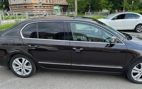 Skoda Superb III рестайлинг, 2012 год, 920 000 рублей, 3 фотография