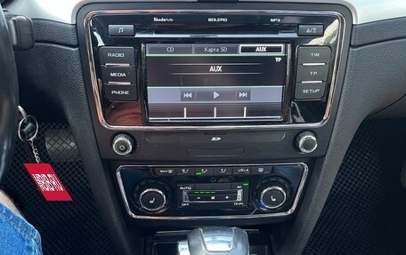 Skoda Superb III рестайлинг, 2012 год, 920 000 рублей, 9 фотография