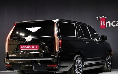 Cadillac Escalade V, 2023 год, 10 895 006 рублей, 3 фотография