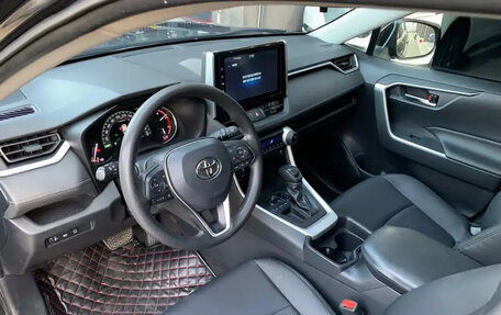 Toyota RAV4, 2021 год, 2 120 690 рублей, 9 фотография