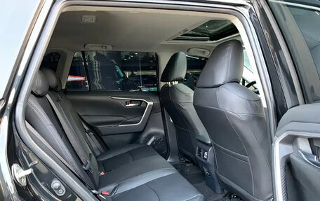 Toyota RAV4, 2021 год, 2 120 690 рублей, 13 фотография