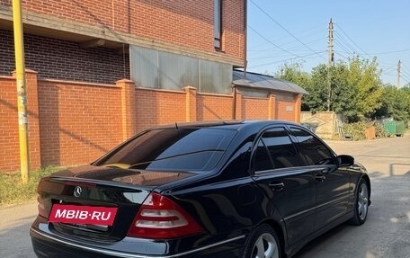 Mercedes-Benz C-Класс, 2005 год, 740 000 рублей, 3 фотография