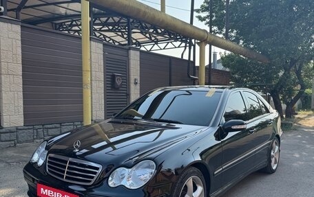 Mercedes-Benz C-Класс, 2005 год, 740 000 рублей, 2 фотография