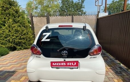 Toyota Aygo II, 2010 год, 690 000 рублей, 5 фотография