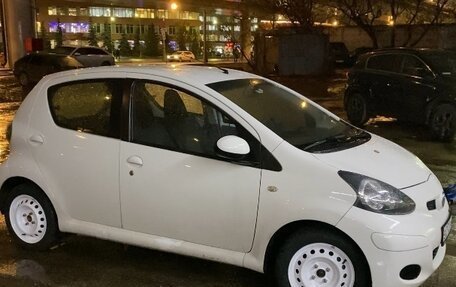 Toyota Aygo II, 2010 год, 690 000 рублей, 10 фотография