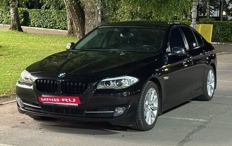 BMW 5 серия, 2013 год, 2 400 000 рублей, 7 фотография