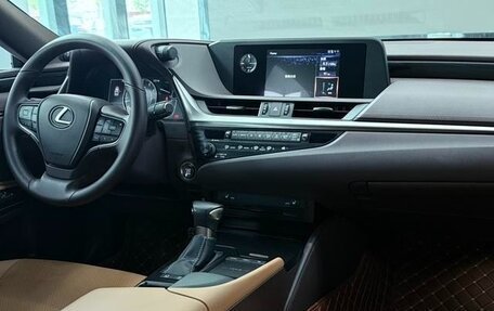 Lexus ES VII, 2021 год, 2 843 000 рублей, 9 фотография