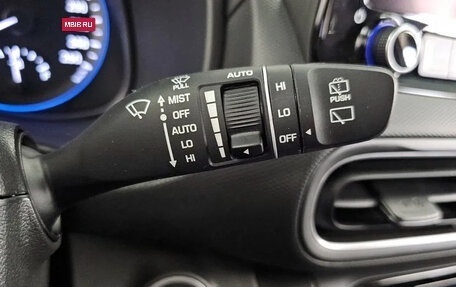 Hyundai Kona I, 2021 год, 1 290 000 рублей, 16 фотография