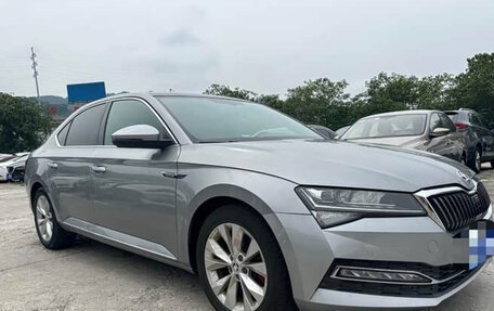 Skoda Superb III рестайлинг, 2022 год, 1 590 995 рублей, 4 фотография