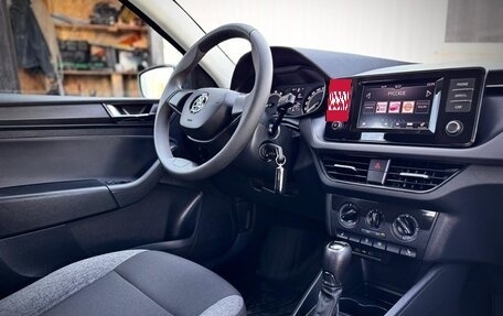 Skoda Rapid II, 2021 год, 1 549 000 рублей, 13 фотография