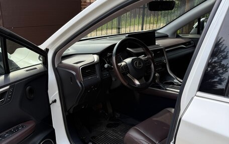 Lexus RX IV рестайлинг, 2020 год, 4 350 000 рублей, 17 фотография