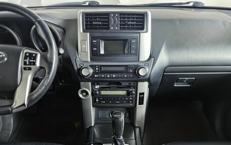 Toyota Land Cruiser Prado 150 рестайлинг 2, 2010 год, 2 493 000 рублей, 15 фотография