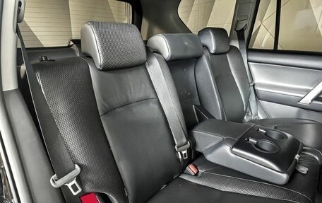 Toyota Land Cruiser Prado 150 рестайлинг 2, 2010 год, 2 493 000 рублей, 17 фотография