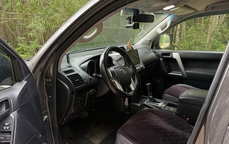 Toyota Land Cruiser Prado 150 рестайлинг 2, 2014 год, 4 000 000 рублей, 6 фотография