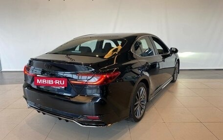 Toyota Camry, 2024 год, 4 600 000 рублей, 7 фотография