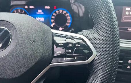 Volkswagen Golf VIII, 2021 год, 1 530 690 рублей, 12 фотография