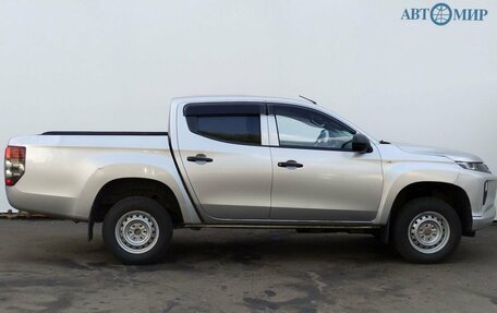 Mitsubishi L200 IV рестайлинг, 2021 год, 2 120 000 рублей, 4 фотография